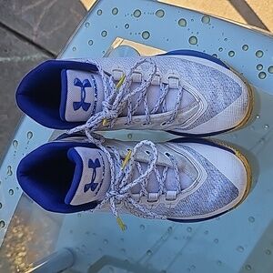 Under Armour Steph Curry Shoes- Youth 4.5